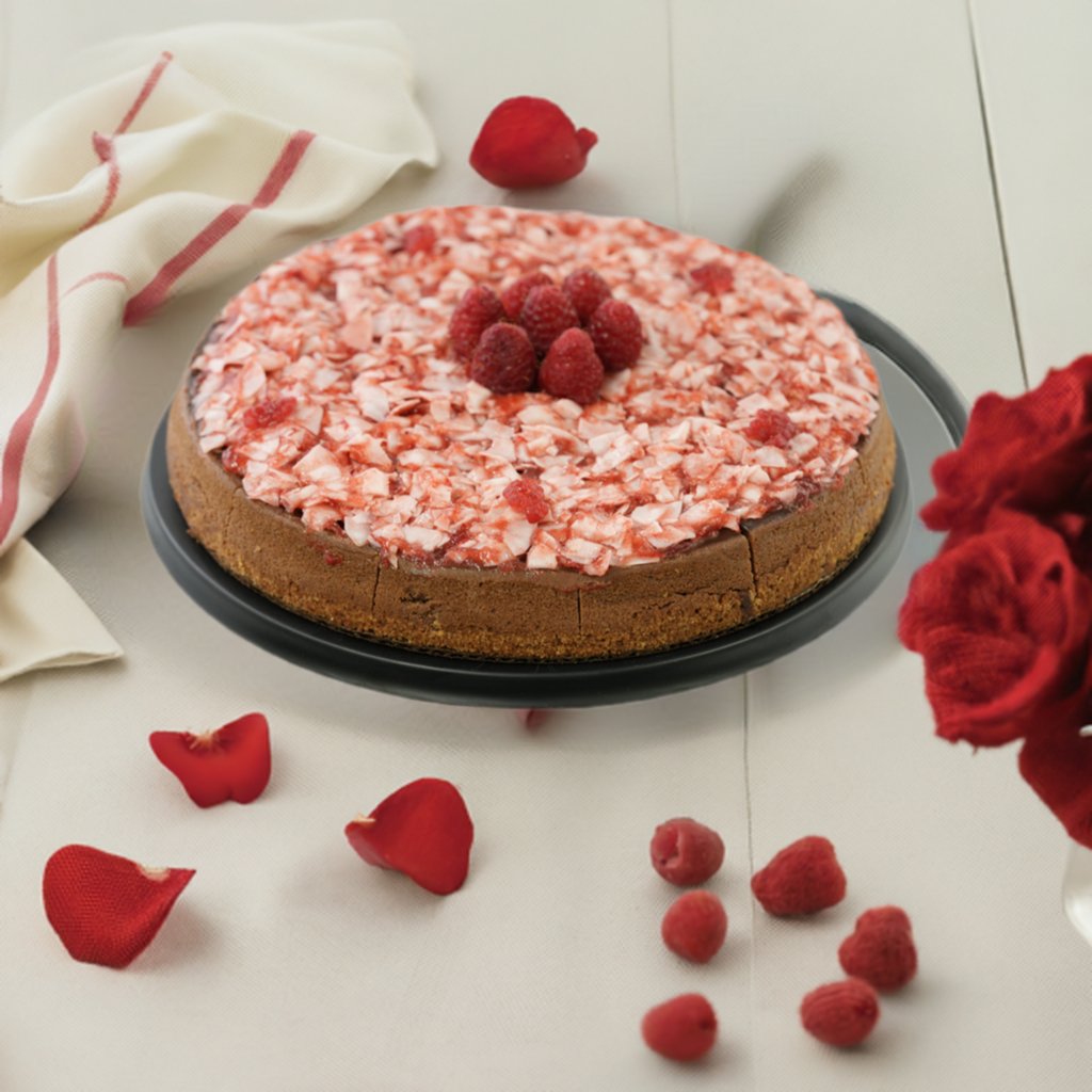 Savor the Flavor: Raspberry Cake Delights from Southern California Bakeries - Andyanand