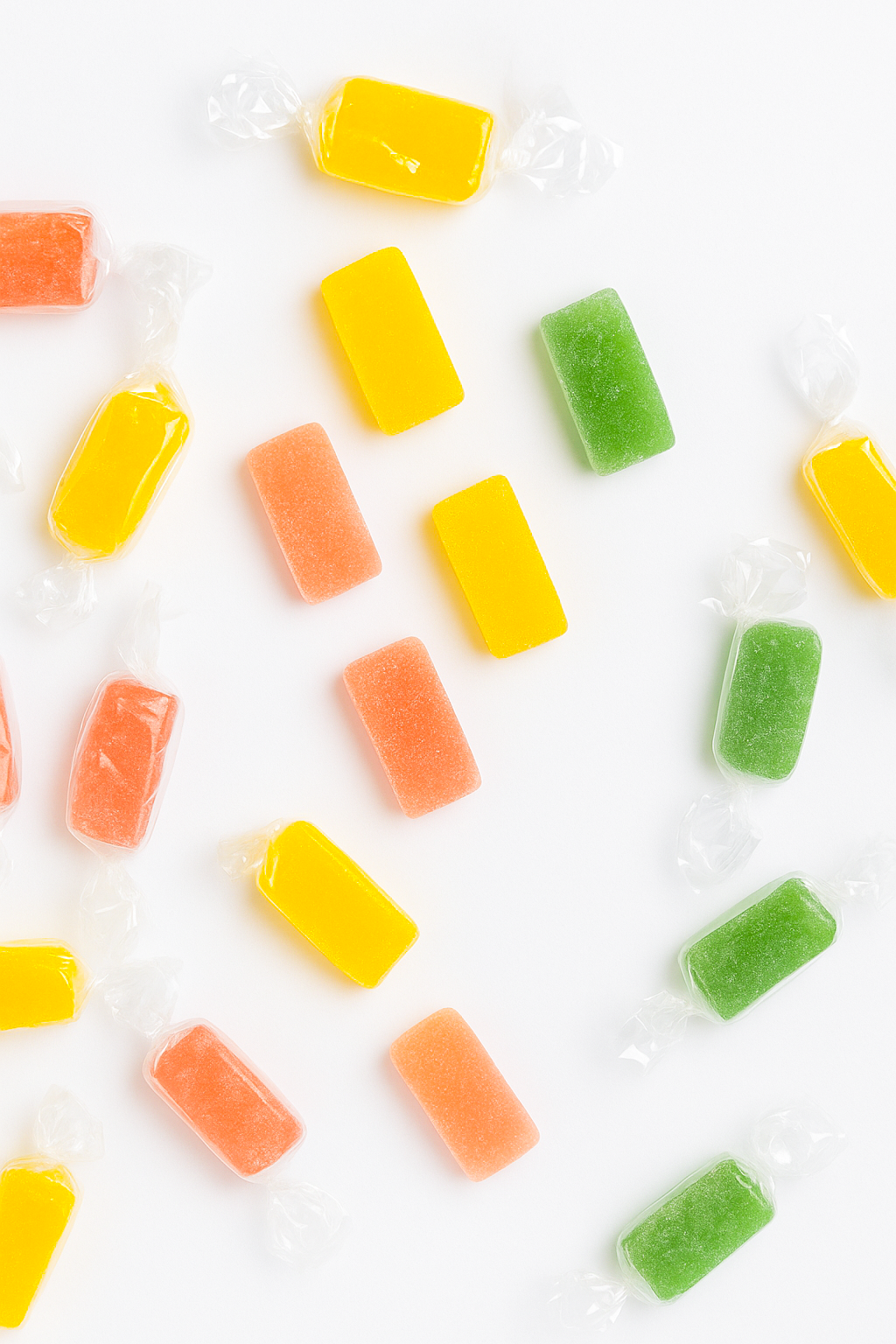 Colorful sugar-free gummies made with agar agar and stevia, 30 pieces, and in a pack.