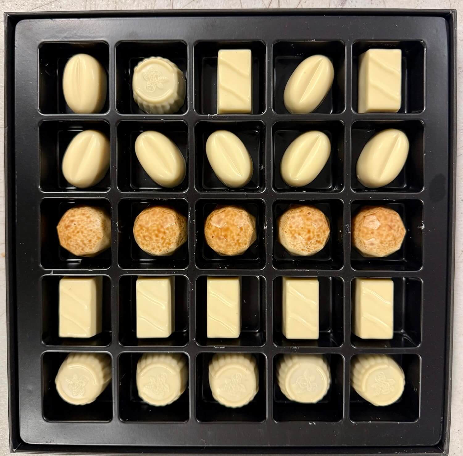 Andyanand Food & Beverages > Desserts & Sweets > Chocolate > Sugar Free Andy Anand Sugar-Free Belgian White Chocolate Truffles & Pralines, 25 pc, 10.5 oz – Stevia Sweetened, Keto & Diabetic-Friendly Gift Box Sugar-Free White Chocolate Truffles 25 pc | Ships Nationwide