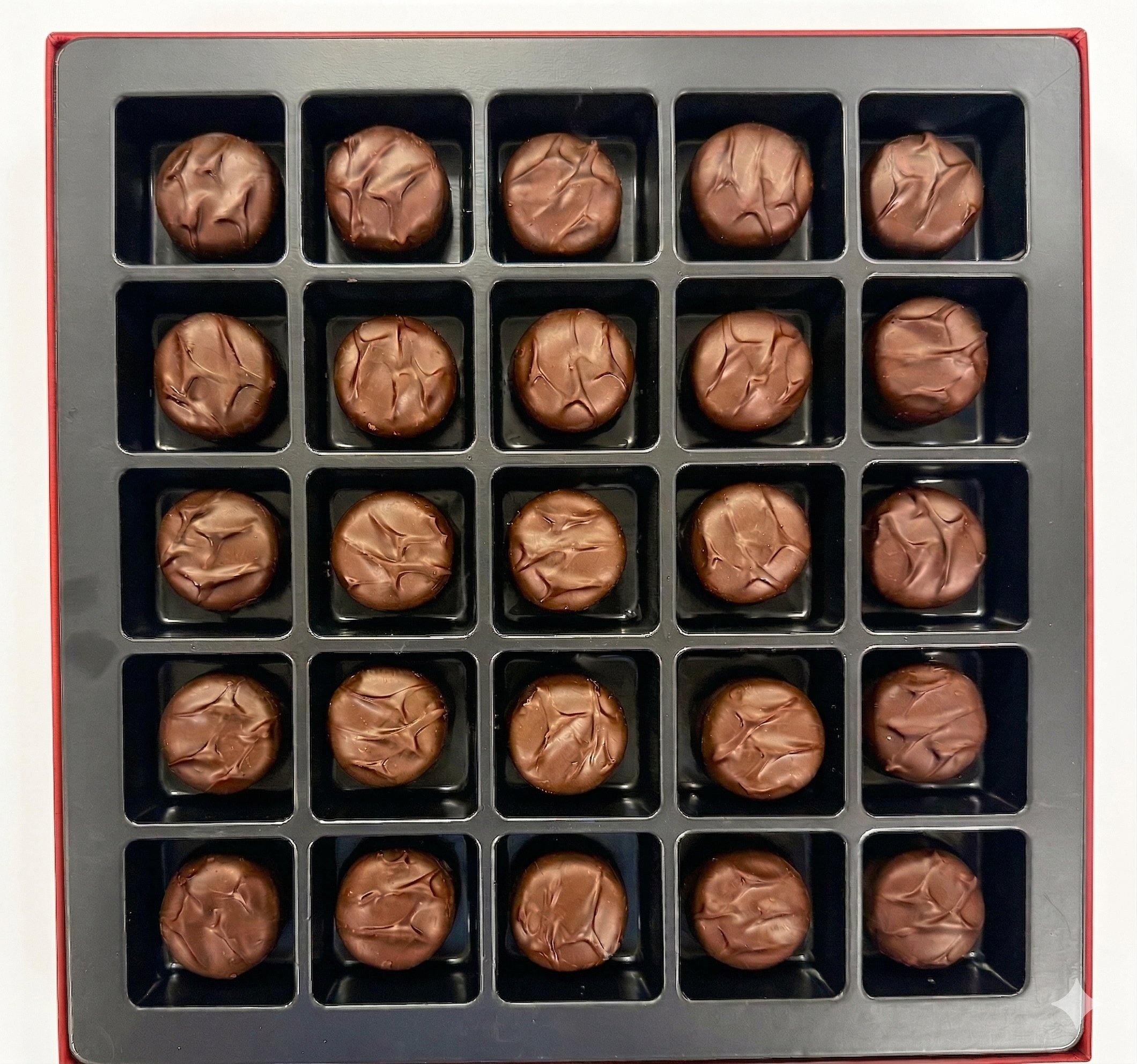 Andy Anand Chocolates Food & Beverages > Desserts & Sweets > Chocolate > Sugar Free Andy Anand Sugar-Free Vanilla Butter Cream Dark Chocolates, 25 pc – Diabetic-Friendly, Keto, Gluten-Free, Birthday & Valentine's Gift Box Sugar-Free Vanilla Butter Cream Dark Chocolates
