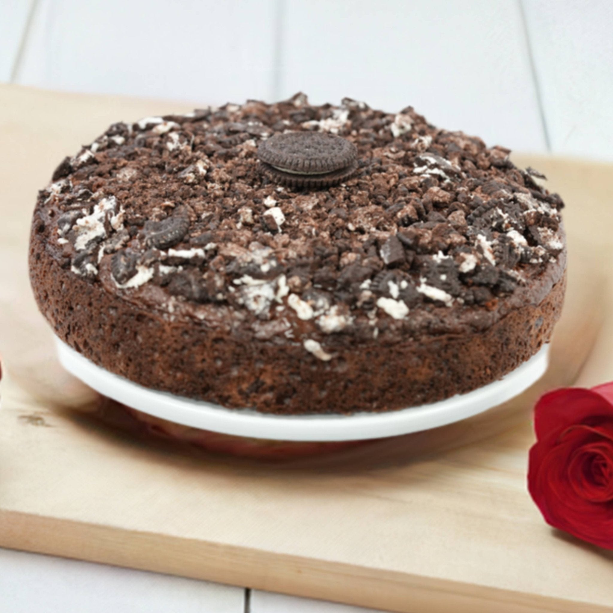 Satisfy Your Sweet Cravings with a Decadent Sugar-Free Cookies & Cream Cake - Andyanand