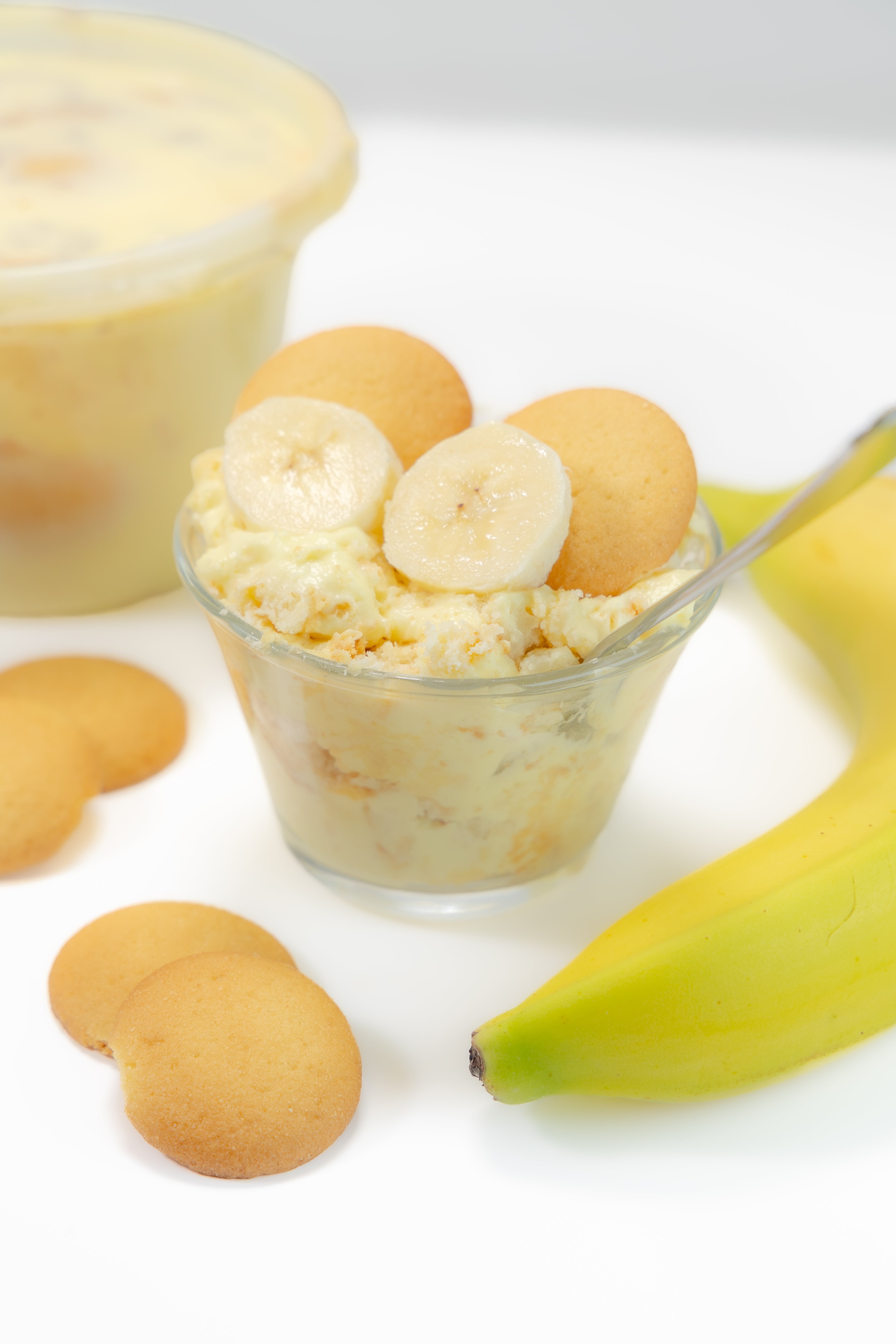 Andy Anand Sugar Free Sampler of 4 best-selling Cakes: Tiramisu, Chocolate, Cookies & Cream, Banana 3.7 lbs Indulge in No Added Sugar artisan bliss with real California cream Keto & Diabetic friendly