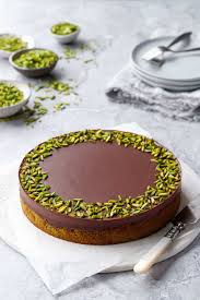 Andy Anand Sugar Free Dubai Pistachios Chocolate Cake, Delicious decadents, Taste in every bite without the calories, Diabetic & Keto Friendly Sugar free Delicacy (2.2 lbs)